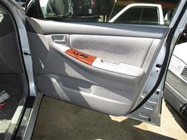 2005 TOYOTA COROLLA LE, 1.8L AUTO, COLOR SILVER ,STK Z15935